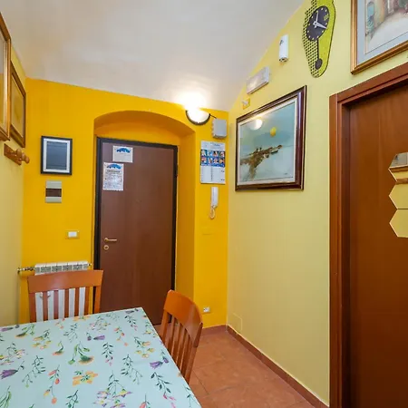 Grotta Fusion Sarate Apartment
